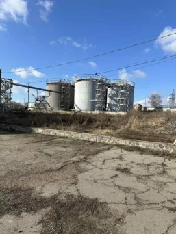 457. Oil Processing Plant, Largos