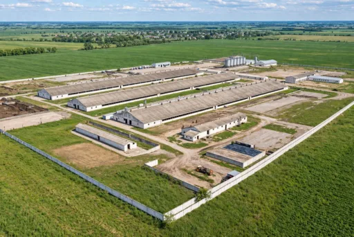 2865. Молочная ферма 23 га | Готовый животноводческий комплекс, Largos